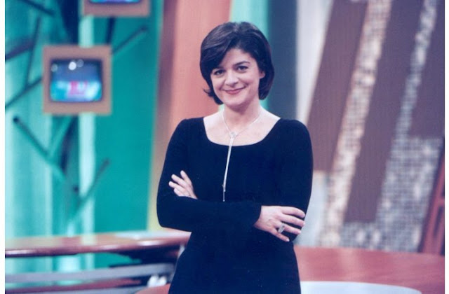 Júlia Pinheiro, no primeiro cenário, do Talk-Show 'SIC 10 Horas'