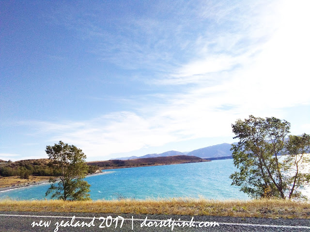 http://www.dorsettpink.com/2017/08/travelogue-lake-pukaki-newzealand.html