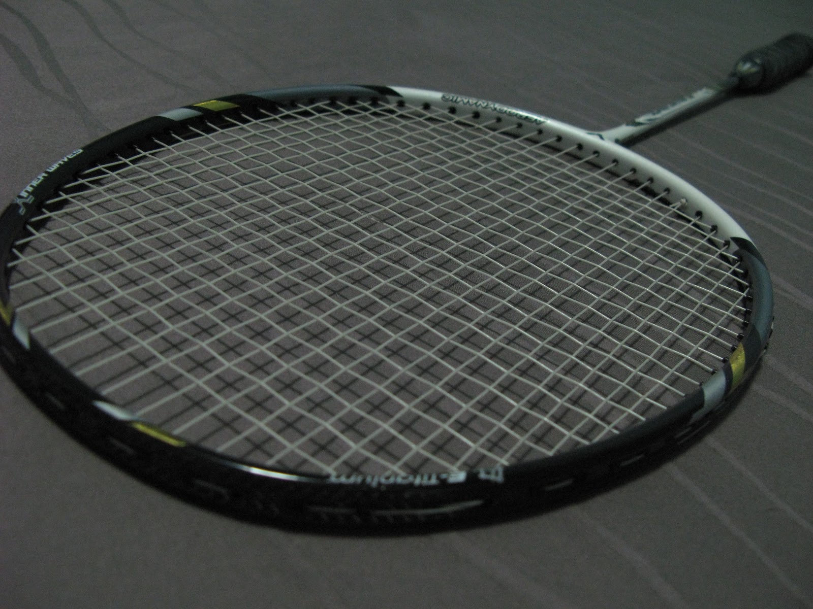 Of badminton things: Badminton Racket First Look: Victor Super Waves 30