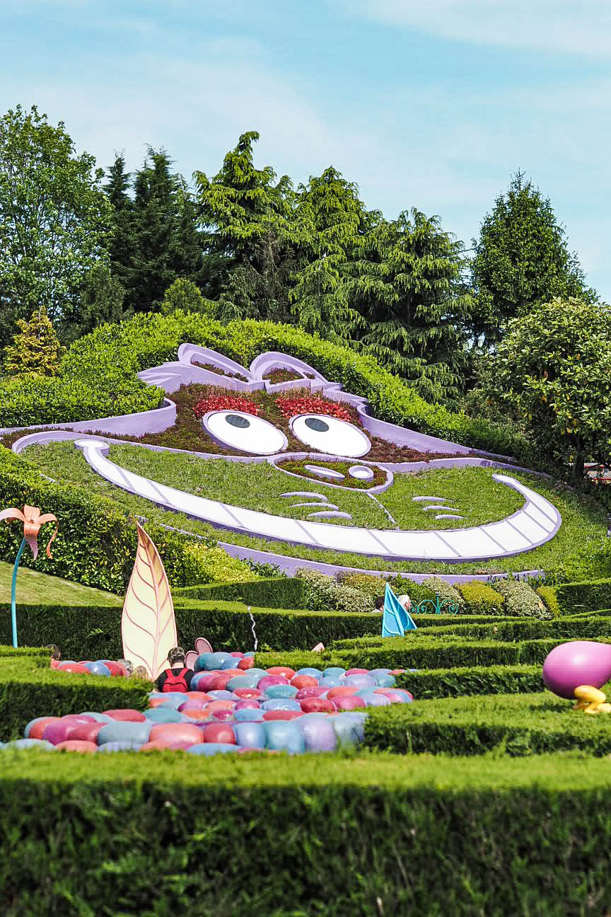 Cheshire Cat in Alice's Curious Labyrinth at Disneyland Paris