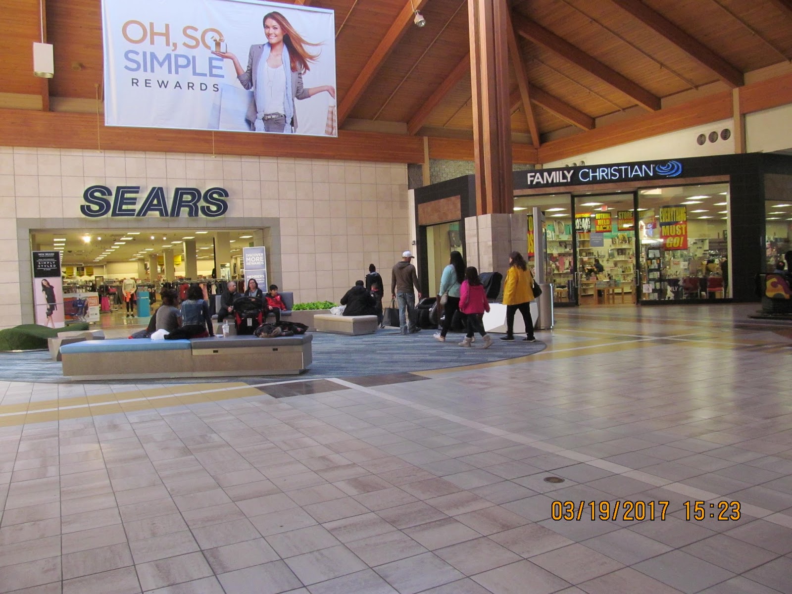 Trip to the Mall Louis Joliet Mall MC Sports Closing.