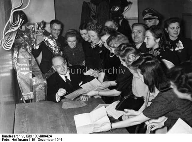 German conductor Paul Lincke with fans, 19 December 1941 worldwartwo.filminspector.com