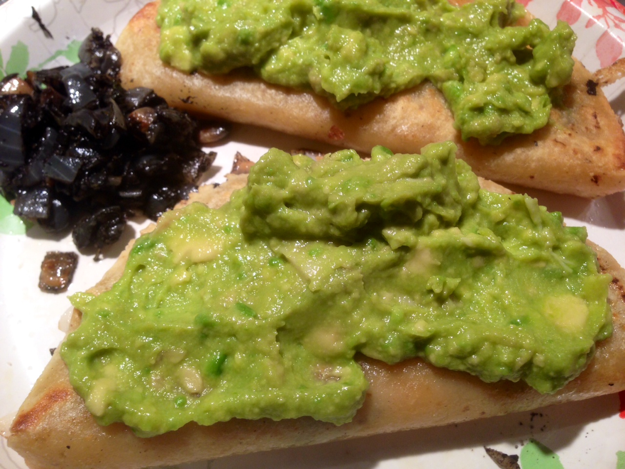 Vegan Latino: Quesadillas veganas de huitlacoche