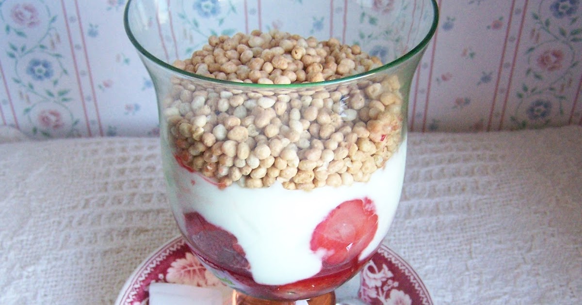 Skinny "McDonalds" Fruit and Yogurt Parfait, gluten free