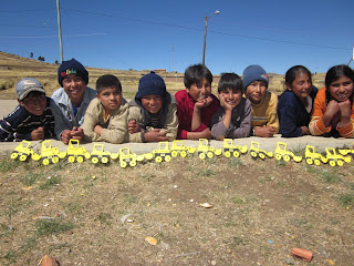 Sancayani Students Participating in Water Reservoir Project