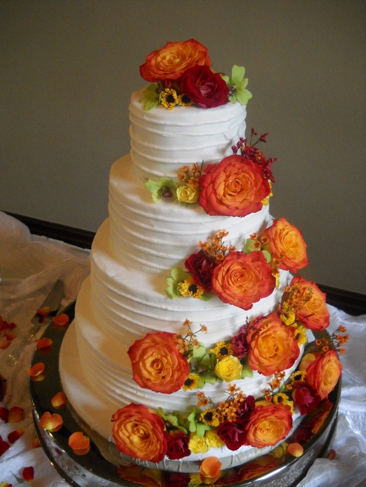 Autumn Wedding Cake With Apples And Pumpkins Autumn Wedding Cake With Apples And Pumpkins