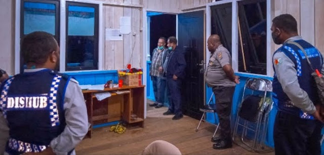Perketat Kendaraan di Boven Digoel, Yoseph Awunim Kunjungi Pos Kampung Kuda Perketat Kendaraan di Boven Digoel, Yoseph Awunim Kunjungi Pos Kampung Kuda