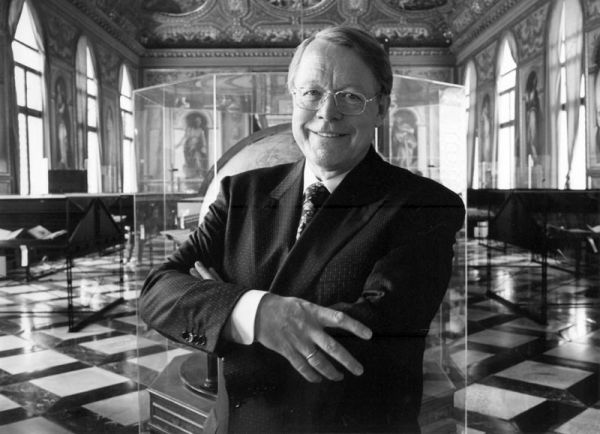 Kinetic Kelci: Cool Libraries in Amsterdam