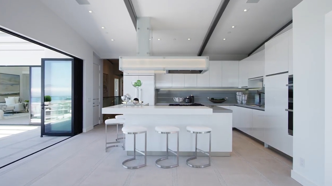 31 Photos vs. 2570 Park Ave - Luxury Home & Interior Design Video Tour 31 Photos vs. 2570 Park Ave - Luxury Home & Interior Design Video Tour