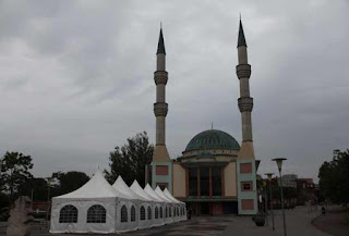 Masjid Fatih Roermond Belanda