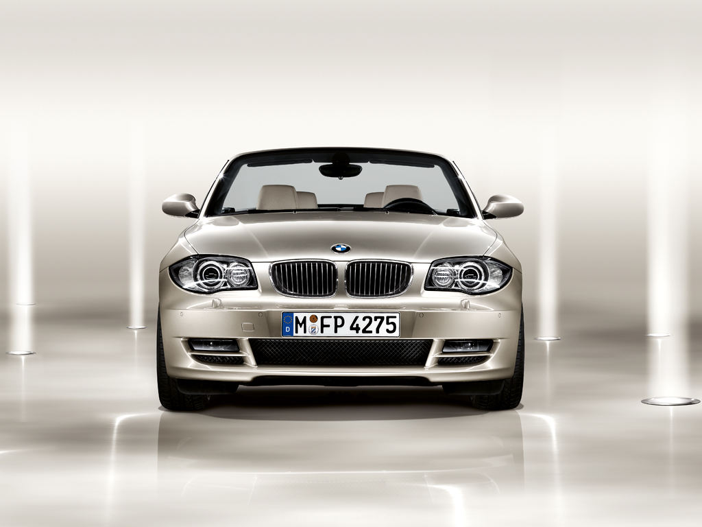 Автомобили е 1. BMW 128i Cabrio. BMW 118 кабриолет. Реклама BMW. БМВ реклама 2011.