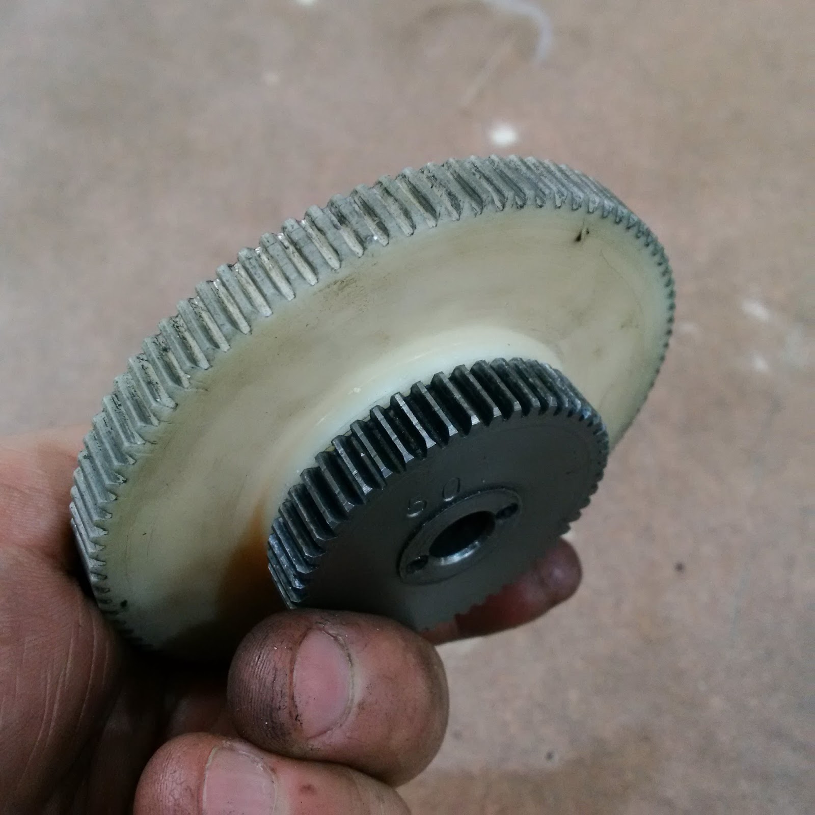 Another Day Another Project Worm And Worm Gear For My Metal Bandsaw