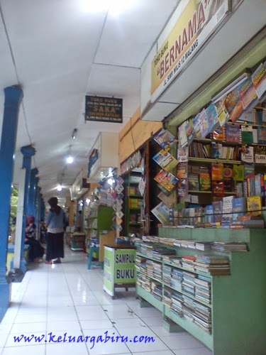 Pasar Buku Wilis Malang