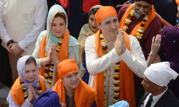 Trudeau with his wife and children in Amritsar, India in 2018