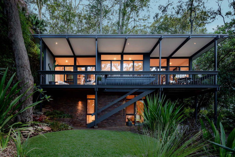 K R i S P I N T E R I Ö R : Mid-century Beach House K R i S P I N T E R I Ö R : Mid-century Beach House