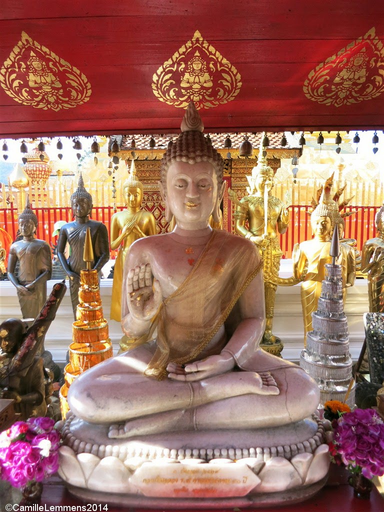 Doi Suthep white Buddha statue
