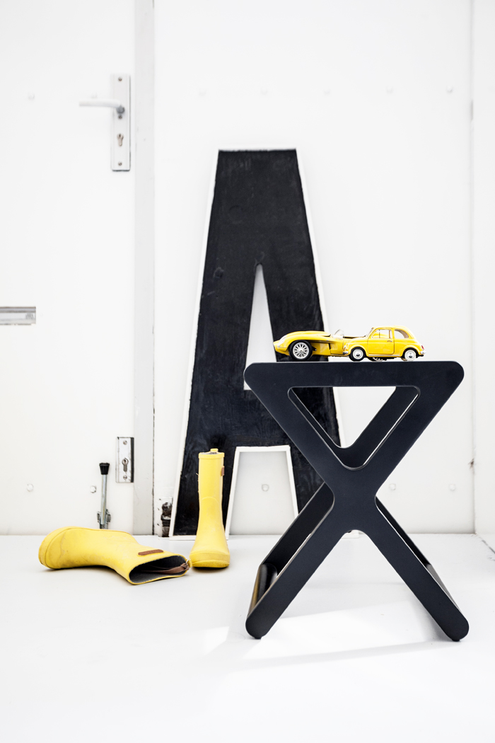 black stool from Rafa-kids - styling Paulina Arcklin 