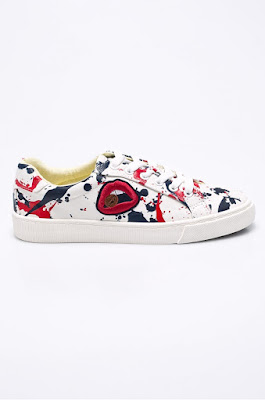 Wrangler - Pantofi Peggy de dama cu imprimeuri moderne Wrangler - Pantofi Peggy de dama cu imprimeuri moderne
