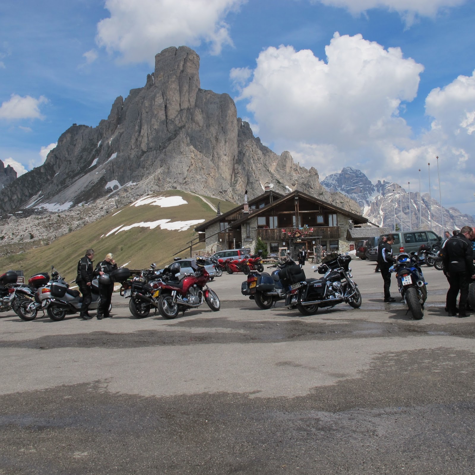 Les Plus Belles Routes Des Dolomites Moto