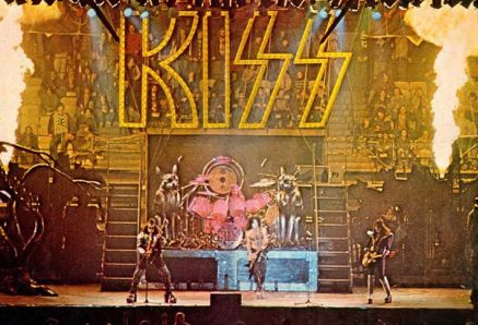 kiss tour 1976
