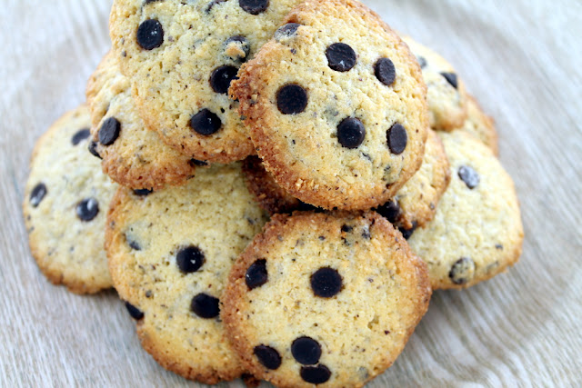 Cookies de avellanas y chocolate (hazelnut and chocolate cookies)