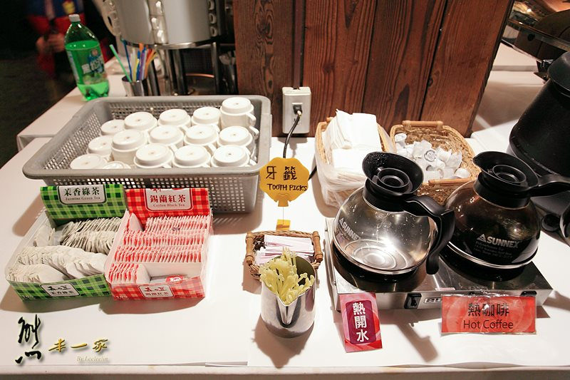 清境下午茶還有松鼠陪伴|普羅旺斯玫瑰莊園景觀餐廳~享受午後悠閒