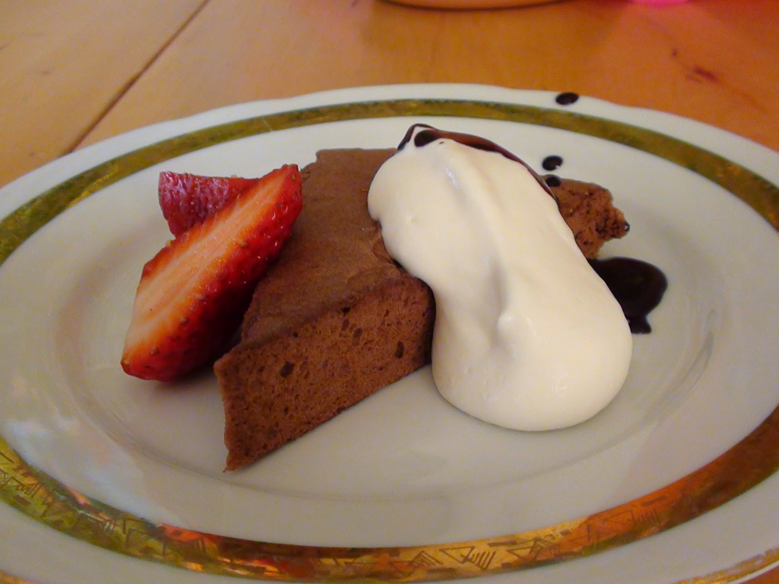 CHOCOLATE EGG WHITE FOAM CAKE