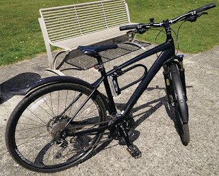 Stolen Bicycle - Giant Roam 0