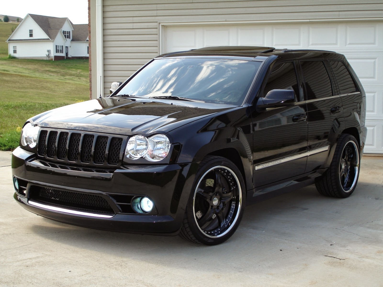 Extra-Curricular Activities: Jeep Cherokee 2008