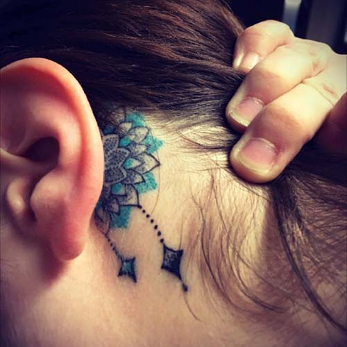 kulak arkası renkli mandala dövmesi behind ear colorful mandala tattoo kulak arkası renkli mandala dövmesi behind ear colorful mandala tattoo