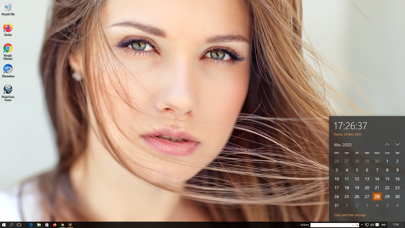 Beautiful Girls Theme For Windows 7 8 8 1 And 10 Save Themes
