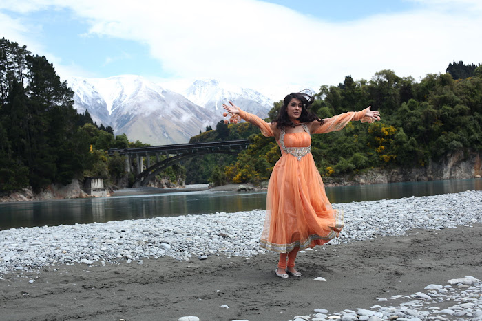 sarah jane dias spicy hq unseen pics