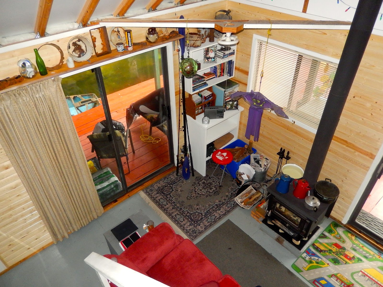 Heated Up! Thermoelectric Wood Stove, Solar Power, and a Floating Cabin!