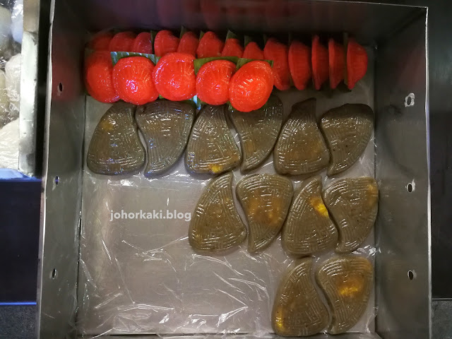 Teochew Kuih pop up stand at Sri Tebrau Hawker Centre 潮州粿.大马小贩中心 Teochew-Kuih-Sri-Tebrau-Hawker-Centre-潮州粿.大马小贩中心
