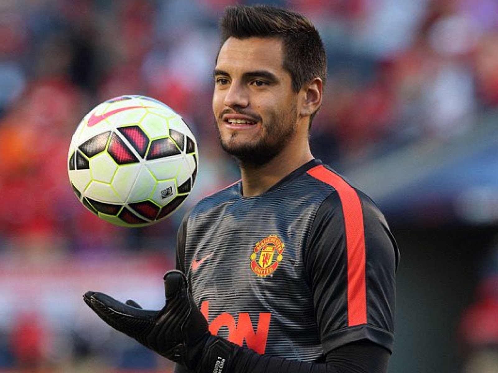 FOOTBALL SERGIO ROMERO SET TO JOIN INTERMILAN ! Sports Sports 24