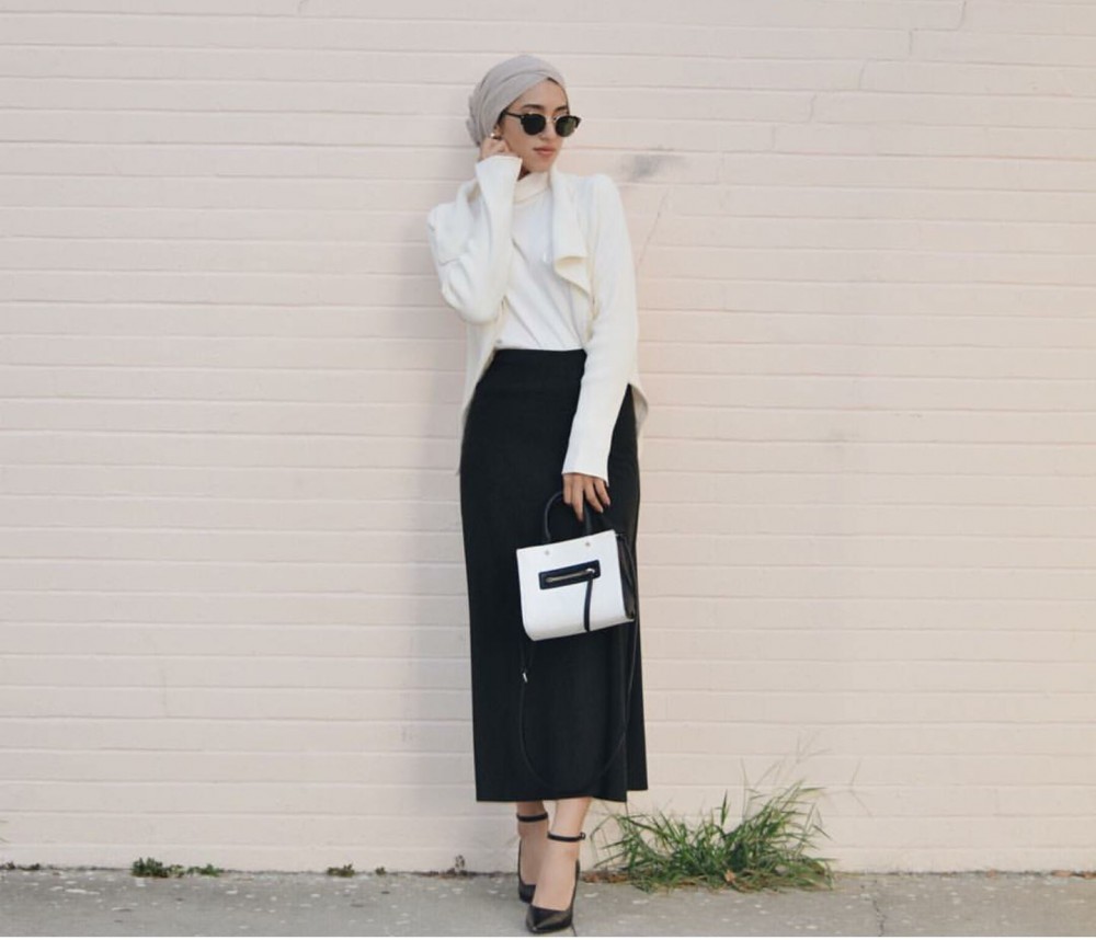 16-black_skirt_5