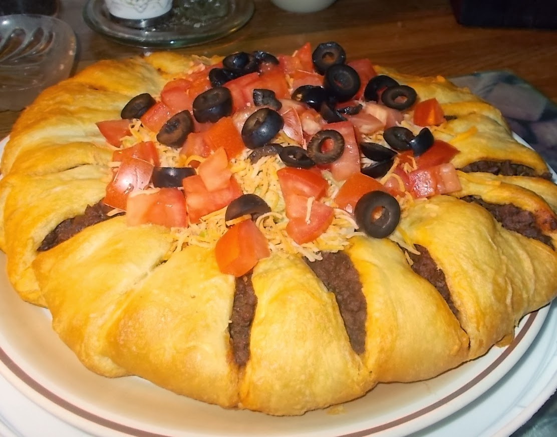 Jancey's Cooking Corner Baked Taco Ring