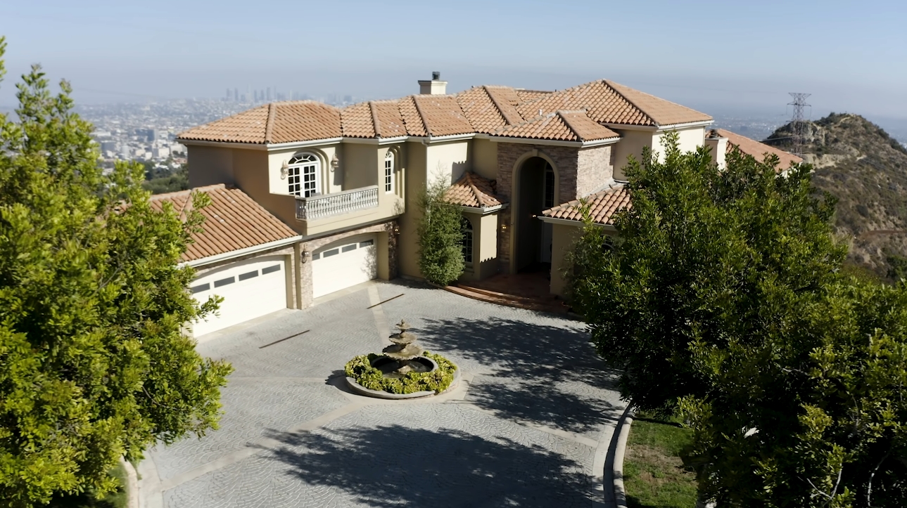 35 Photos vs. 2462 Solar Dr, Los Angeles Mansion Interior Design Tour