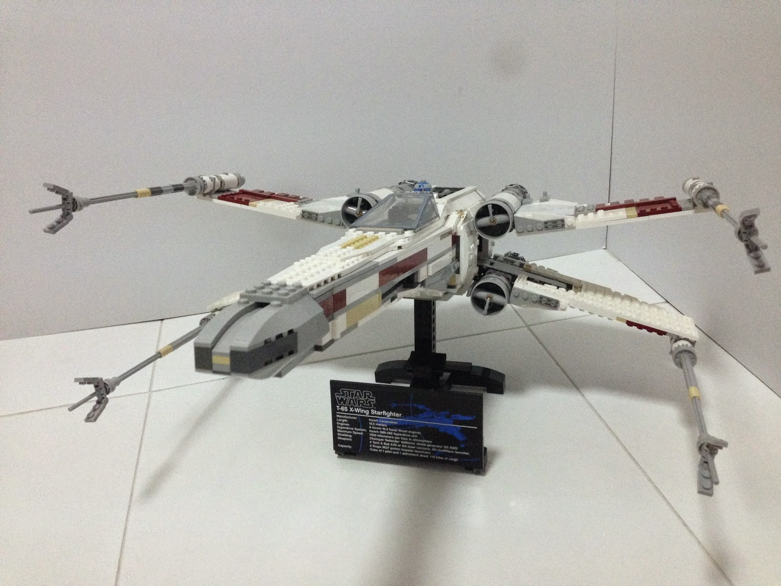 spise præmedicinering Ensomhed The Marriage of LEGO and Star Wars: Review: 10240 UCS Red Five X-Wing  Starfighter