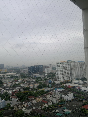 ตาข่าย, ตาข่ายกันนก, ตาข่ายกันนกที่อยู่อาศัย, ตาข่ายกันนกคอนโด