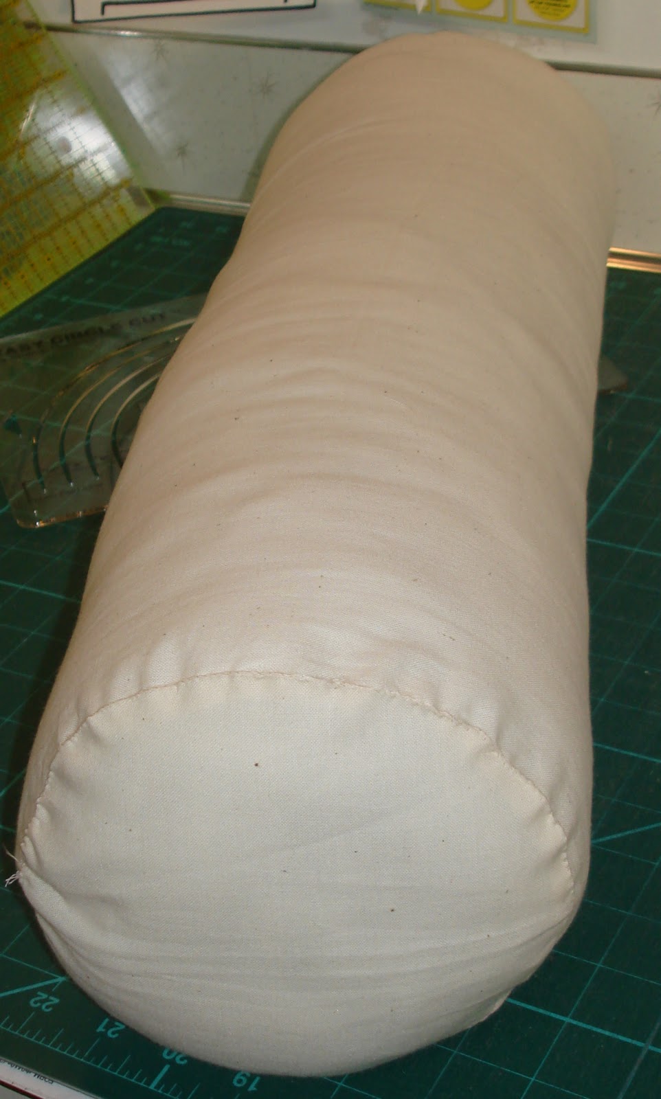 Diary Of A Madkapquilter Tutorial Neck Roll Pillow Form