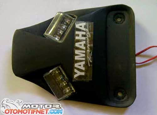 BLUSPIT MOTO BLOG: Undertail Yamaha R25 | makin seksi