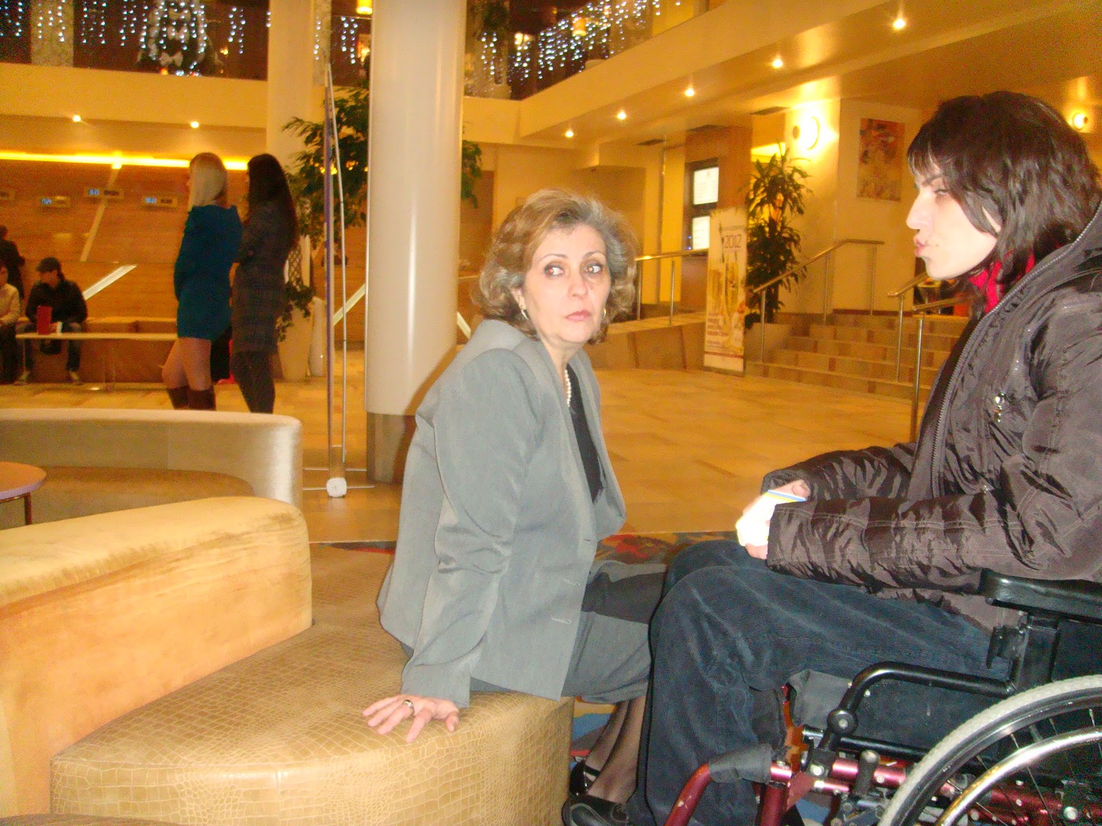 Un inger cu aripile rupte....: Gala persoanelor cu dizabilitati RIN