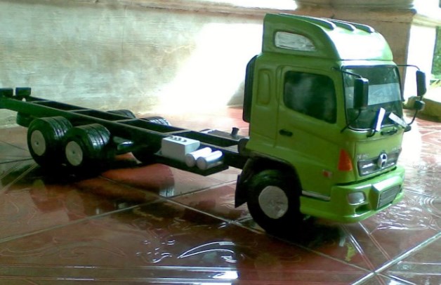  Gambar  Miniatur  Truk  Hino Info Mobil Truck