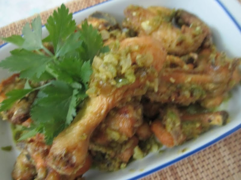 PATYSKITCHEN AYAM GORENG CABE IJO / GREEN CHILI FRIED CHICKEN