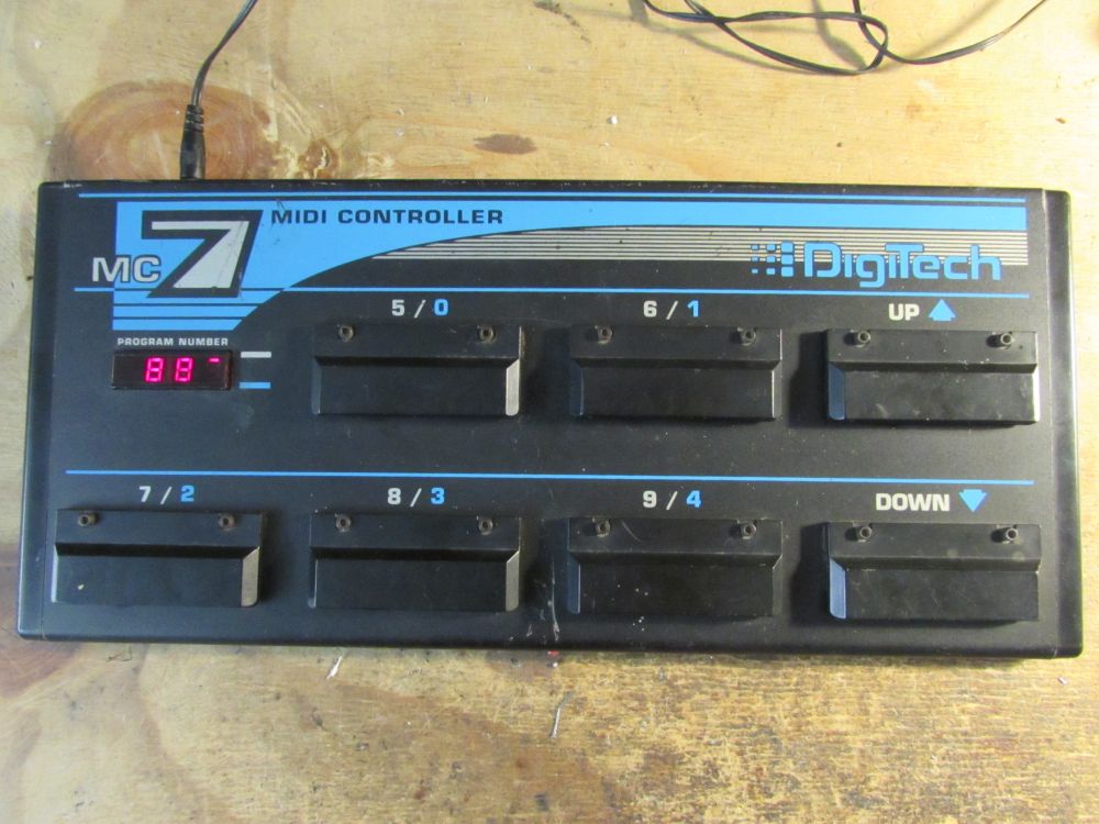Davide Gironi blog DigiTech MC7 MIDI Controller Pedal repair