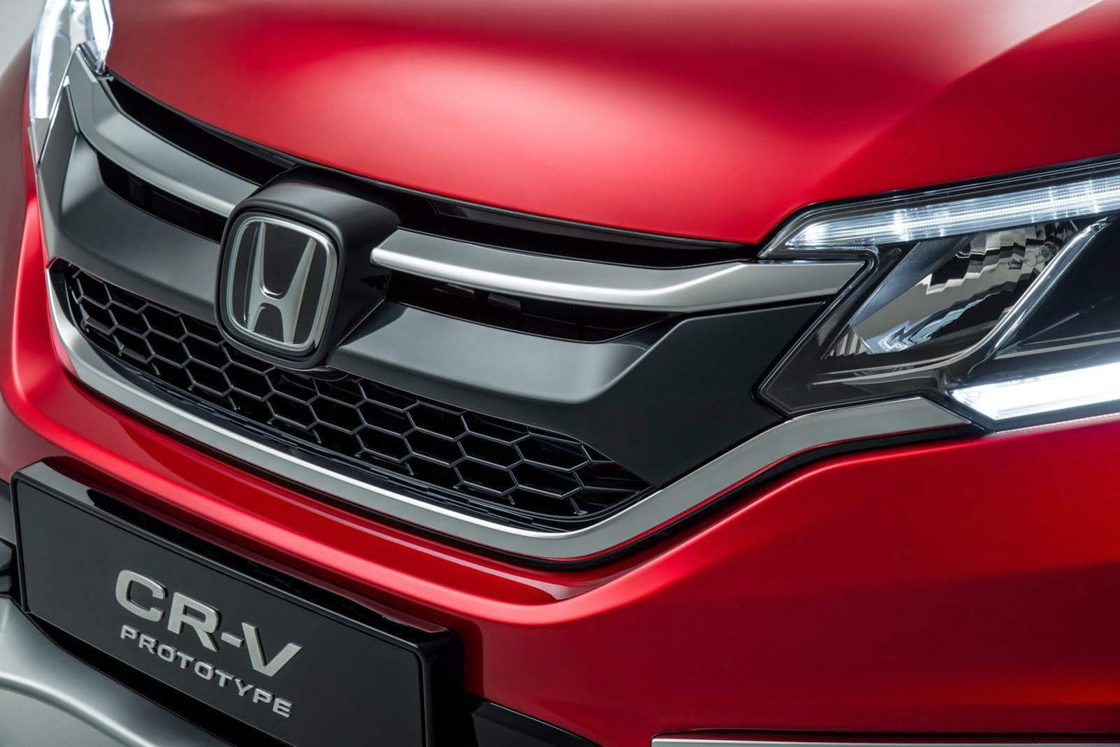 Welcome to Cars Lovers Place : NEW HONDA CR-V UPDATED FOR 2015