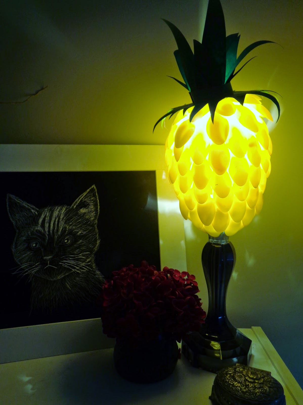 Harli G DIY Pineapple Room Decor