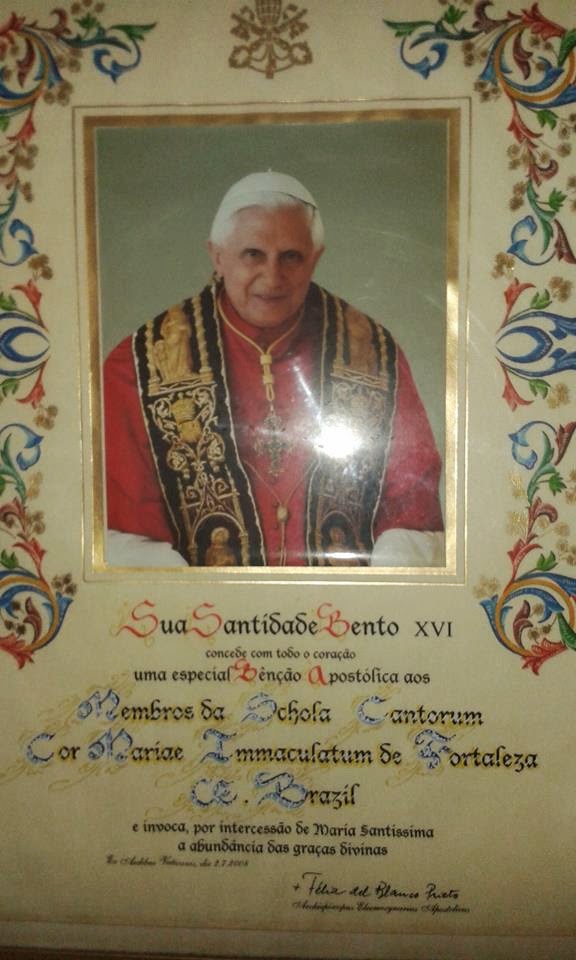 HOMENAGEM de SS. BENTO XVI à SCHOLA CANTORUM "COR MARIAE IMMACULATUM", de CANTO GREGORIANO: