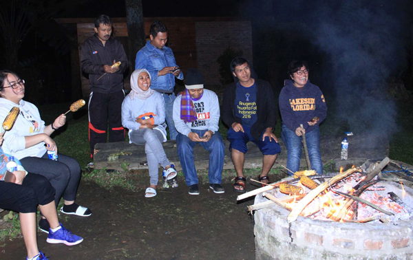 Menginap, Seru-Seruan, hingga Kedinginan di TWGC Lembang